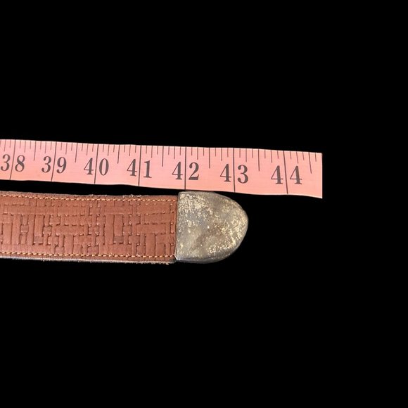 Western Style Studded Belt Size 43"L - Picture 4 of 4